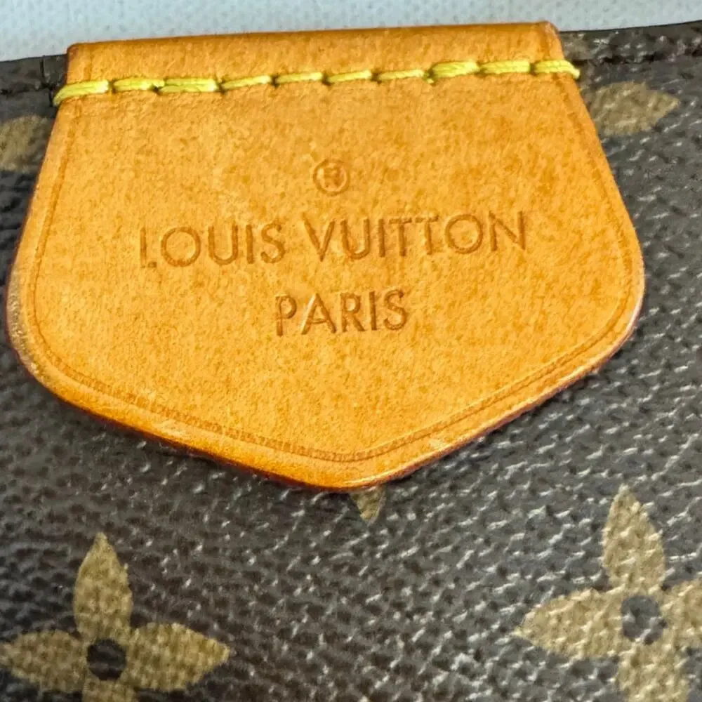 Louis Vuitton Graceful MM Monogram Canvas Shoulder Hobo Bag Tote